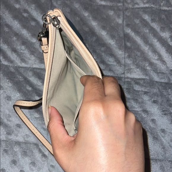 Vintage Coach Green Wristlet - Picture 9 of 9